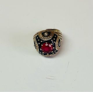 Anillo plata chapado oro con piedra roja