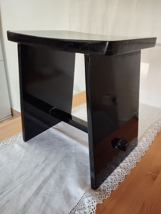 MESITA DE NOCHE - AUXILIAR - TABURETE