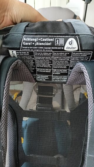 Mochila portabebés Deuter Kid Comfort lite