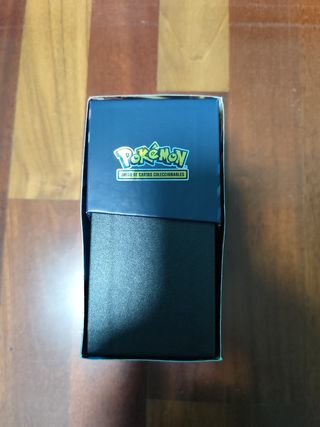 Caja ETB Pokémon Chispas Fulgurantes
