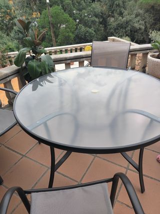 Mesa jardín con sillas - beige