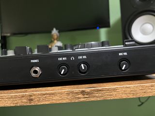 Traktor Kontrol S4 MK2 + MALETA MAGMA + COVERCASE