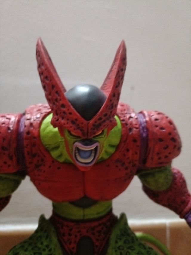 Figura Cell Max resina