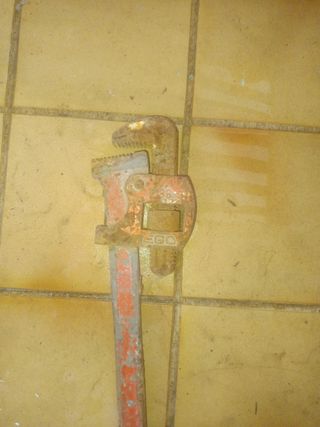Llave grifa 36" antigua