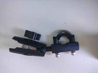 Carplay moto IP67. Pantalla táctil 5". Navegador