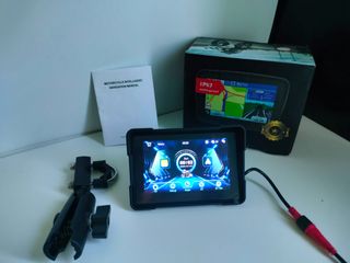 Carplay moto IP67. Pantalla táctil 5". Navegador