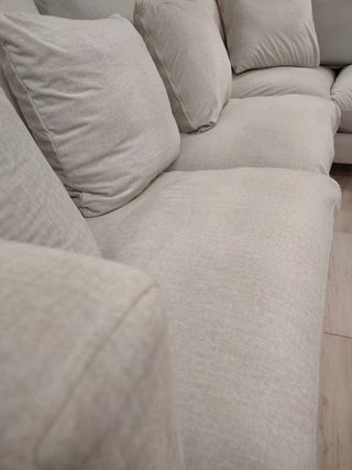 Sofá Cheslong beige claro 