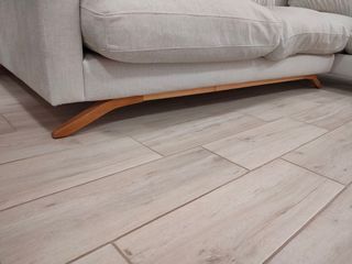 Sofá Cheslong beige claro 