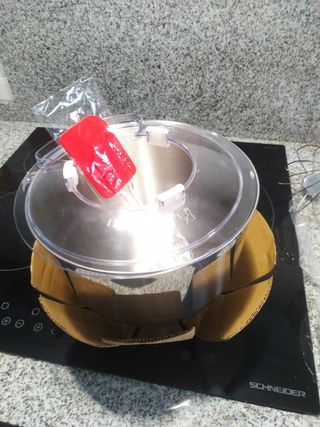 Amasadora Betry SM-1503 Roja.