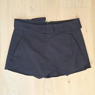 Falda negra Falda pantalón