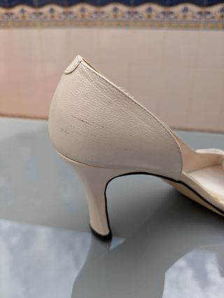 Zapatos tacón beige talla 38