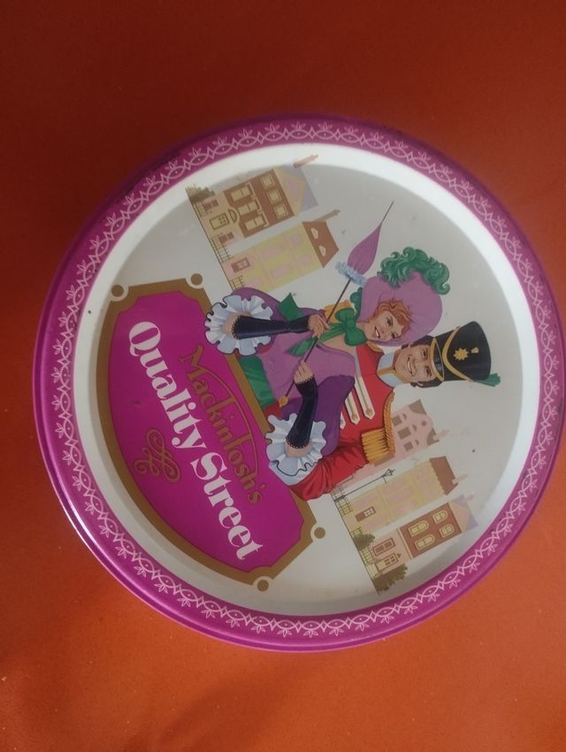 Lata vintage Quality Street