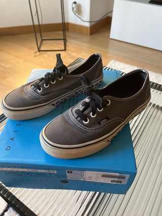 Zapatillas Vans grises talla 37,5