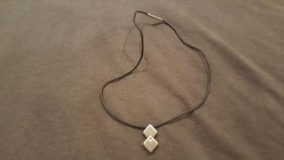 Collar rombo