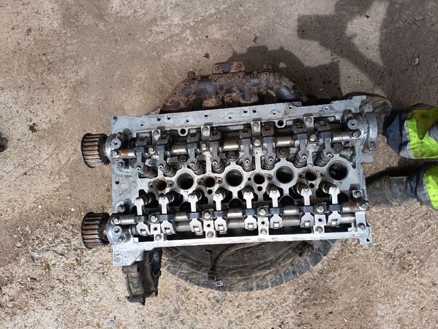 Culata Renault Trafic 2.500