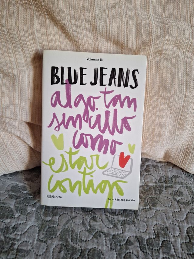 Algo tan sencillo como tuitear te quiero (Serie...