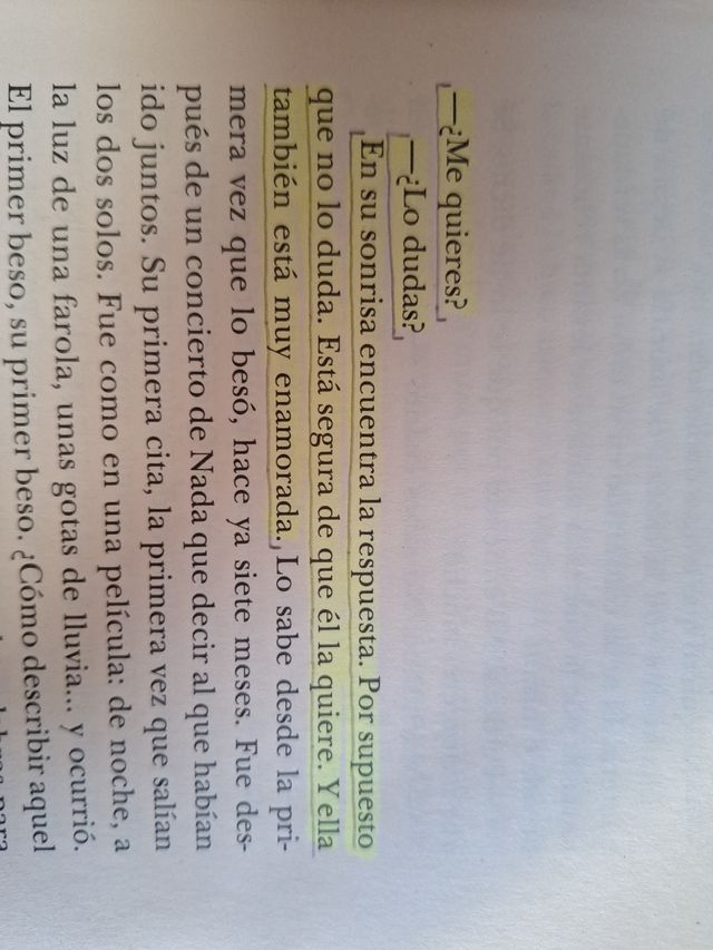 Algo tan sencillo como tuitear te quiero (Serie...