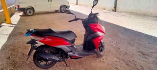 Moto Scooter Sym jet 14.