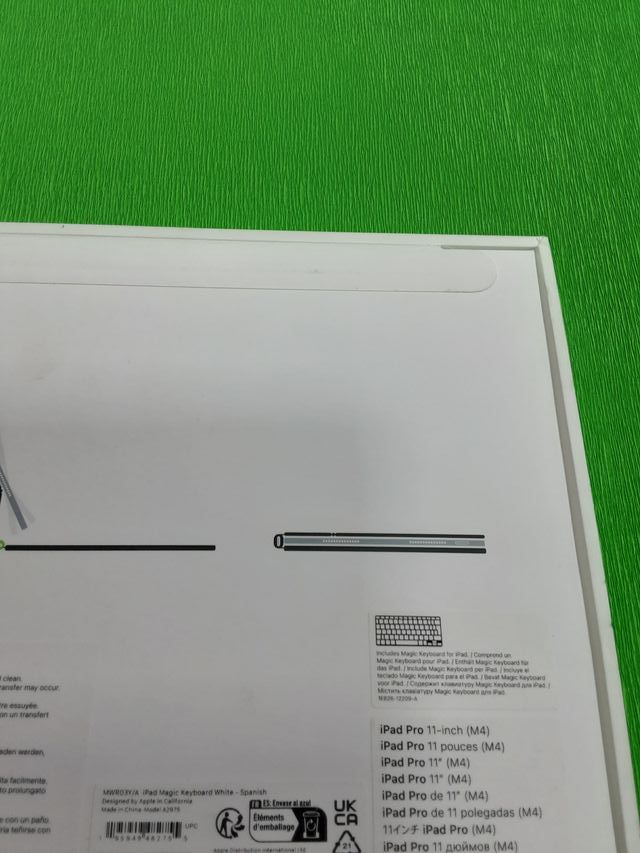 Apple Magic Keyboard Tastiera bianca