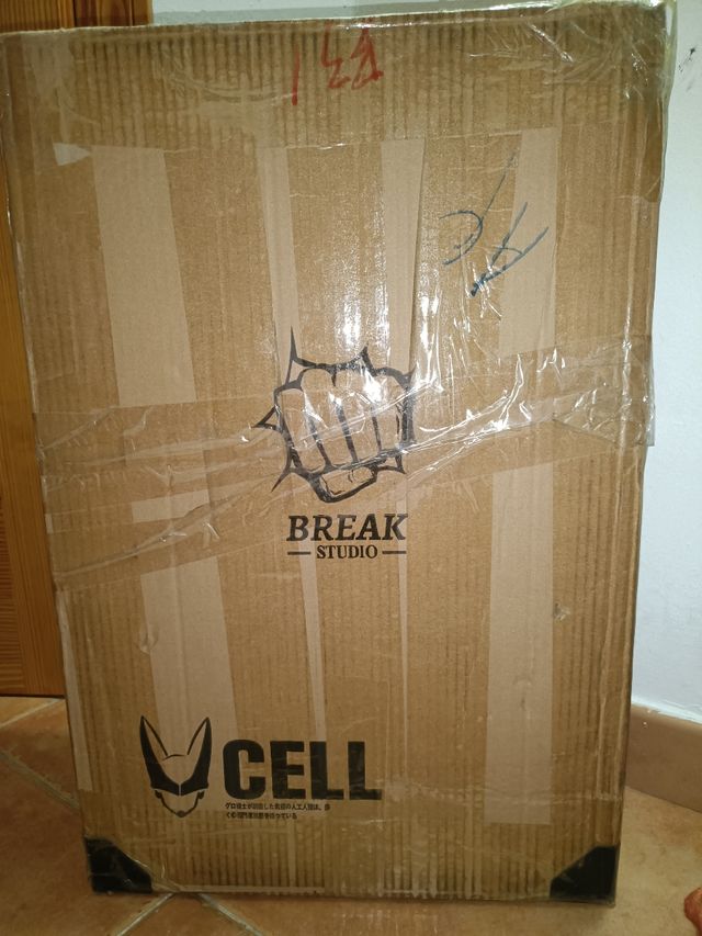 Figura Cell Perfecto Resina