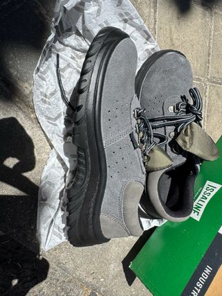 Zapatos seguridad ISS-LINE grises , talla 40