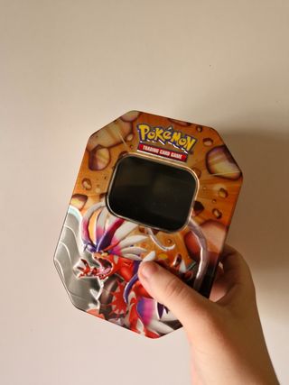 Caja metálica Pokémon vacía