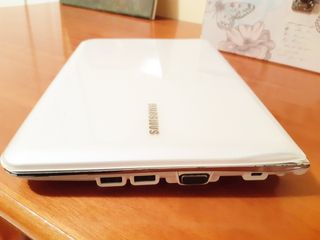 Portátil Samsung N210 10"