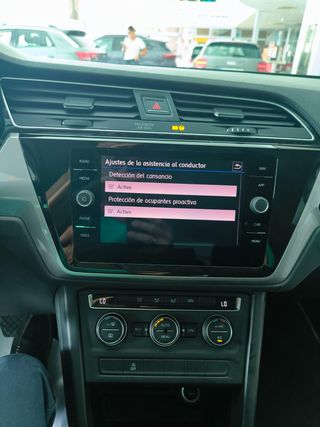 VOLKSWAGEN Touran Business Navi 1.6 TDI 85kW 115CV DSG