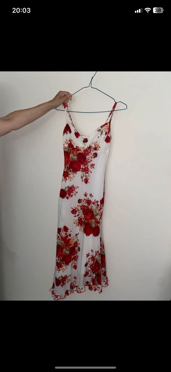 Vestido floral rojo blanco