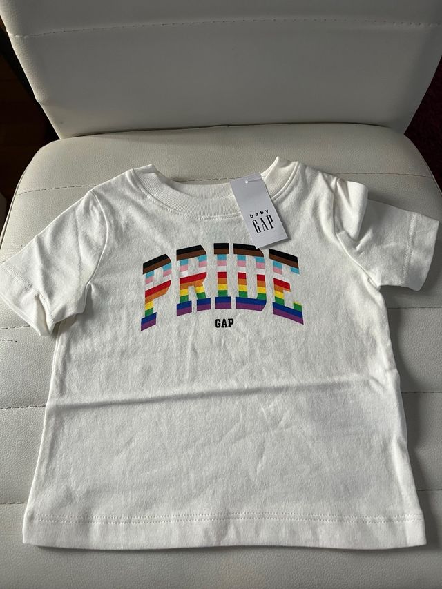 Camiseta bebé Gap  3-6m Nueva