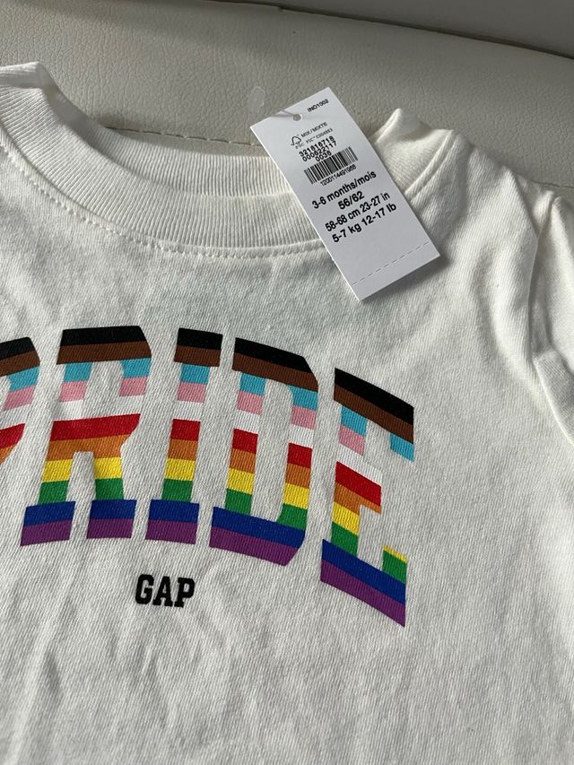 Camiseta bebé Gap  3-6m Nueva