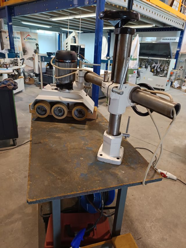 Alimentador automático madera Maggi