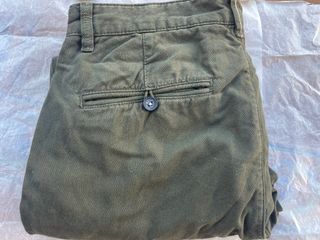 Pantalón chino Zara verde oliva