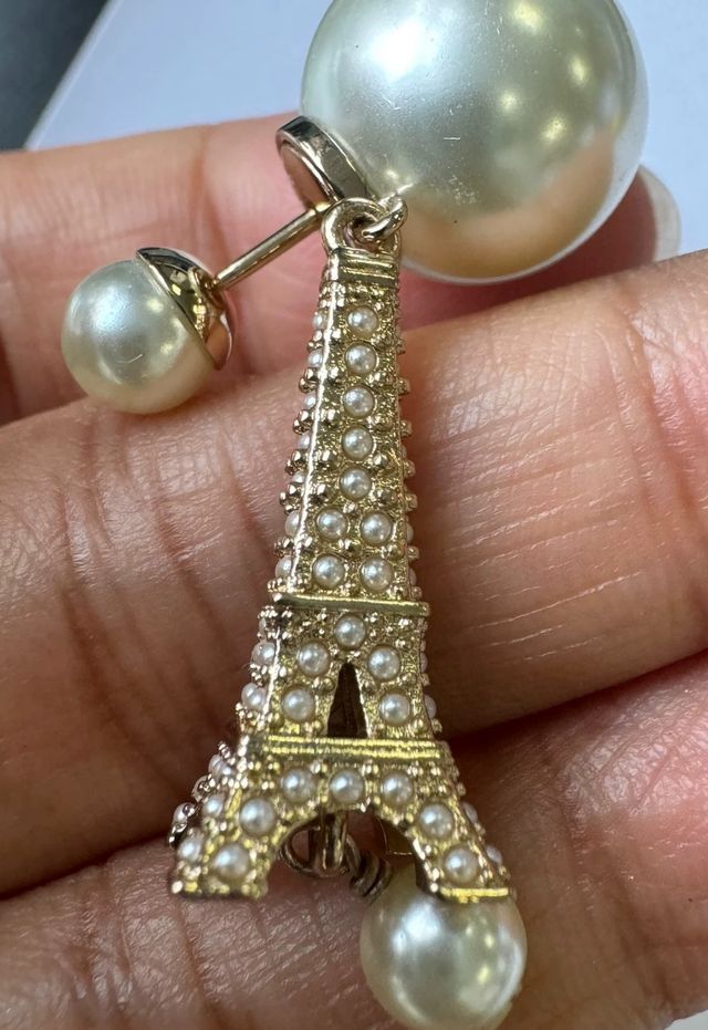Pendientes Dior Tribales Dorados Torre Eiffel CD