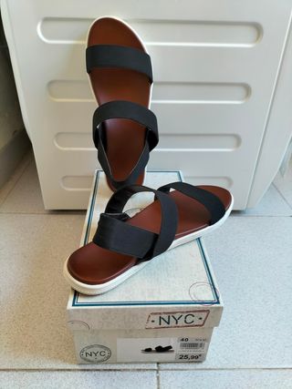 Sandalias planas NYC 
