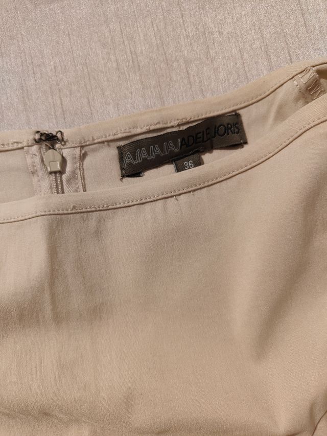 Vestido beige - hombros descubiertos