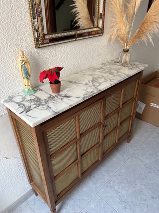 Mueble recibidor mármol-madera. Cubreradiador.