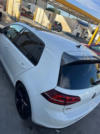 Volkswagen Golf GTI performance