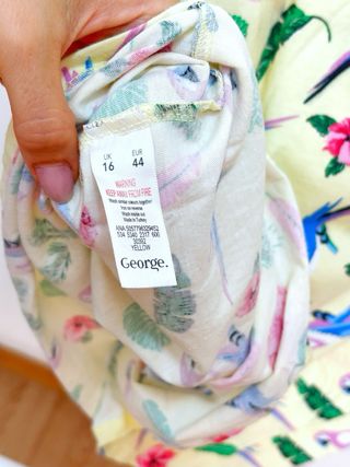 Camiseta loros amarilla - George