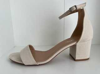 sandalias zapatos de tacones beige new yorker