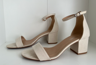sandalias zapatos de tacones beige new yorker