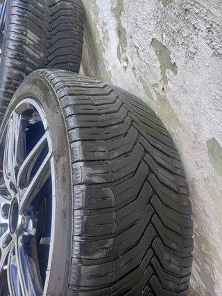 Llantas Mercedes AMG 225/40 R18