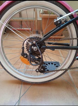Bicicleta niña. 20" pulgadas decatlón de 69 años