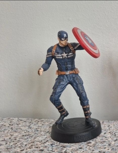 Statuetta Capitan America Winter Soldier