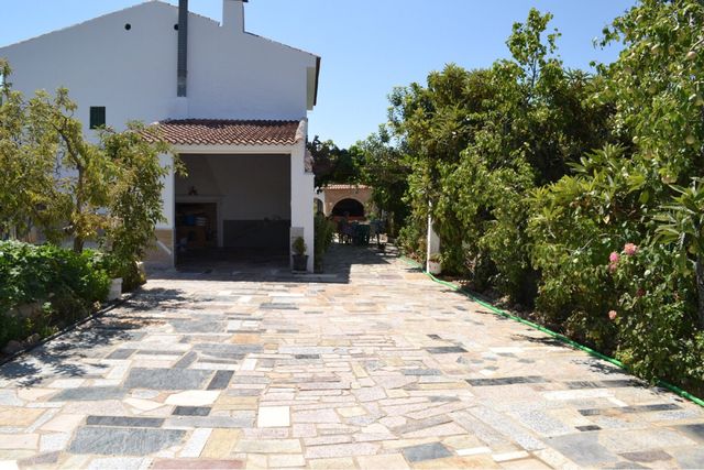 Finca rústica - Casa, piscina y barbacoa