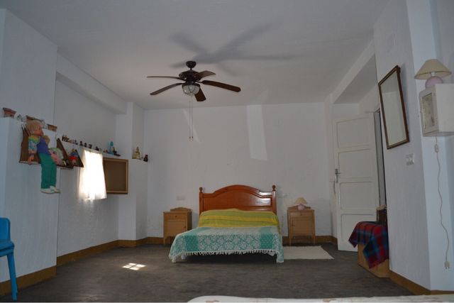 Finca rústica - Casa, piscina y barbacoa