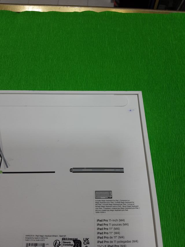 Tastiera magica per iPad - Apple