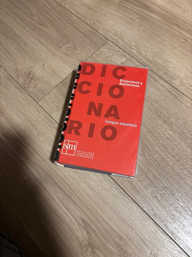 Diccionario de sinónimos y antónimos del españo...