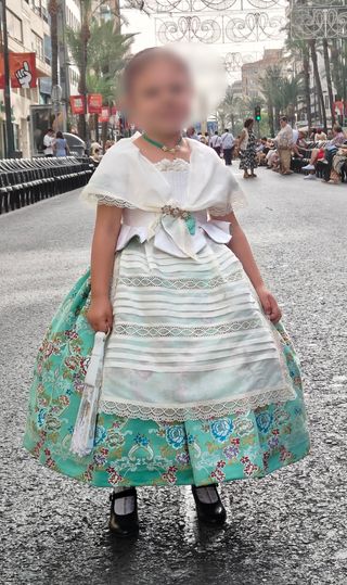 Traje típico alicantina niña 2-4 años.