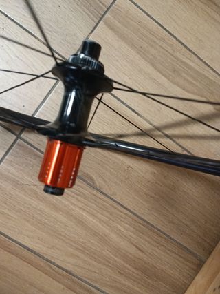 Ruedas carretera carbono marca Roval CLX 32 